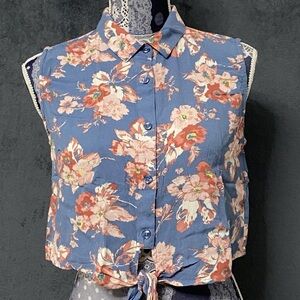 Volcom Tied in Nots Cropped Top Womens M Blue Floral Sleeveless Blouse Button Up